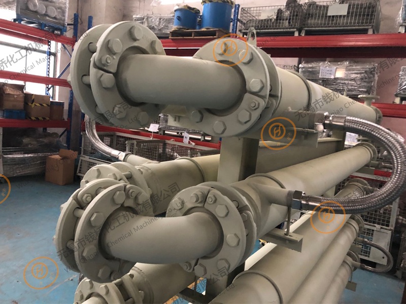 搪玻璃管式水解反應(yīng)器 搪玻璃管式水解反應(yīng)器